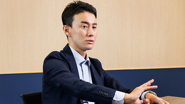 山下健介