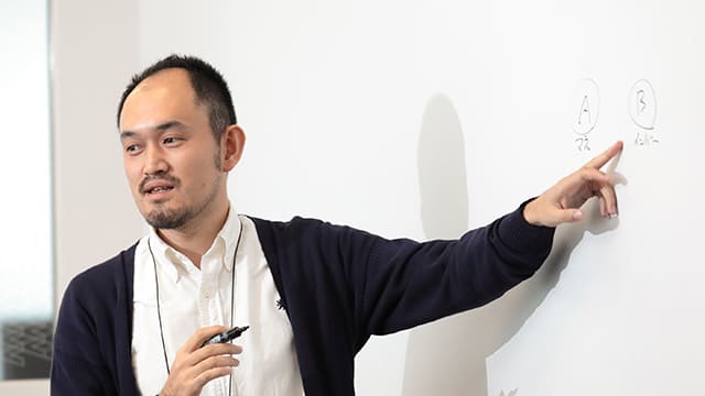 生成的とは「見えていないものを見えるようにする」こと