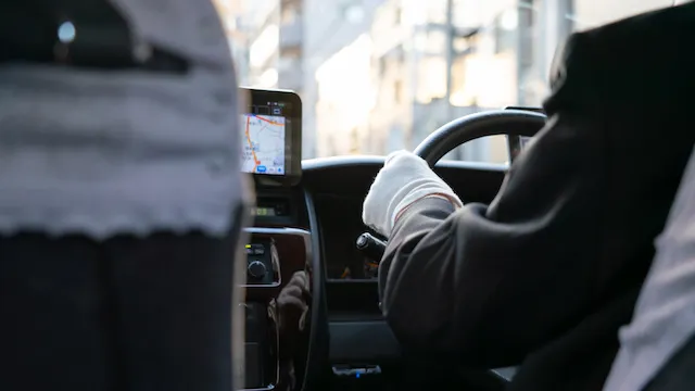 タクシー乗車時から降車時までのビジネスマナー