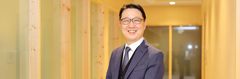 38歳で飛び込んだ、人と組織の可能性を信じる仕事。 顧客と共に経営課題の解決に挑む