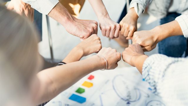 従業員エンゲージメントを高めるには?